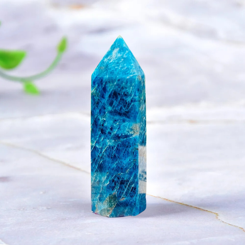 Pointe naturelle en Apatite bleu - Communication et Clarté Mentale