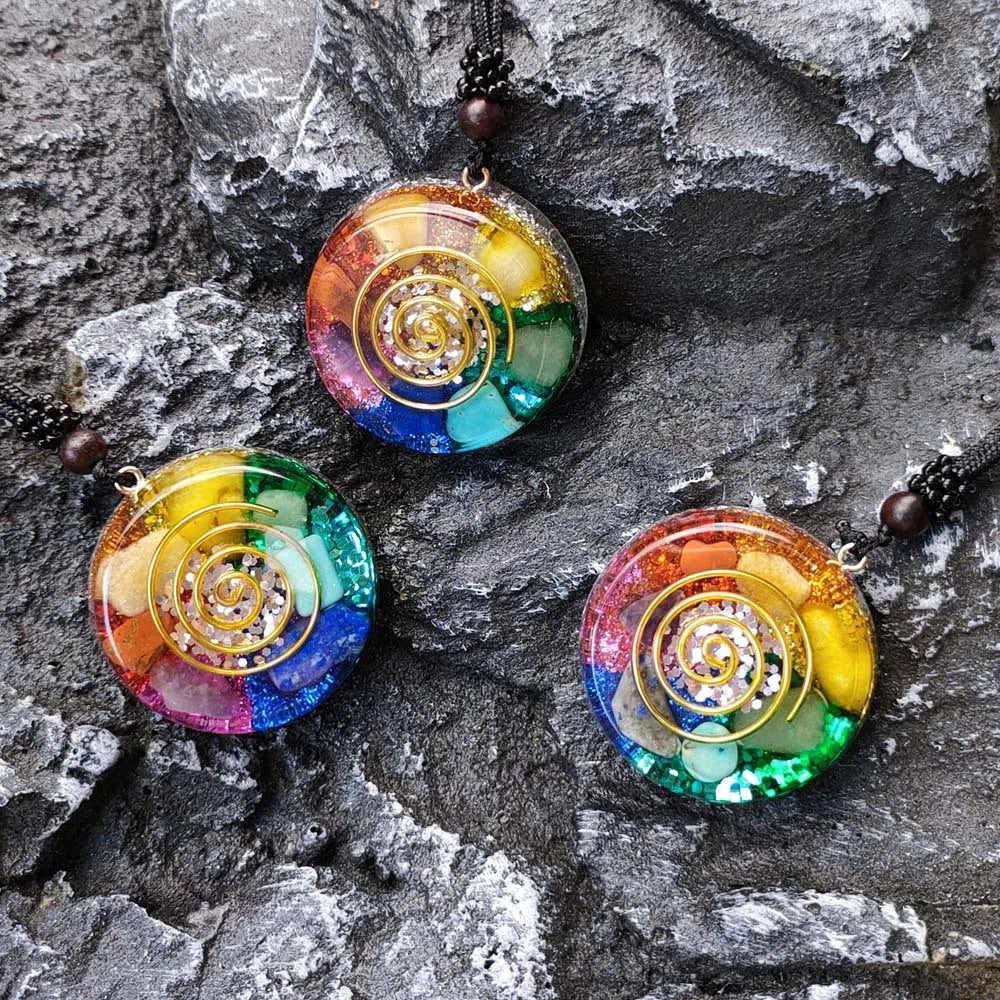 Pendentif Orgonite 7 Chakras – Équilibre, Énergie & Harmonie Vibratoire