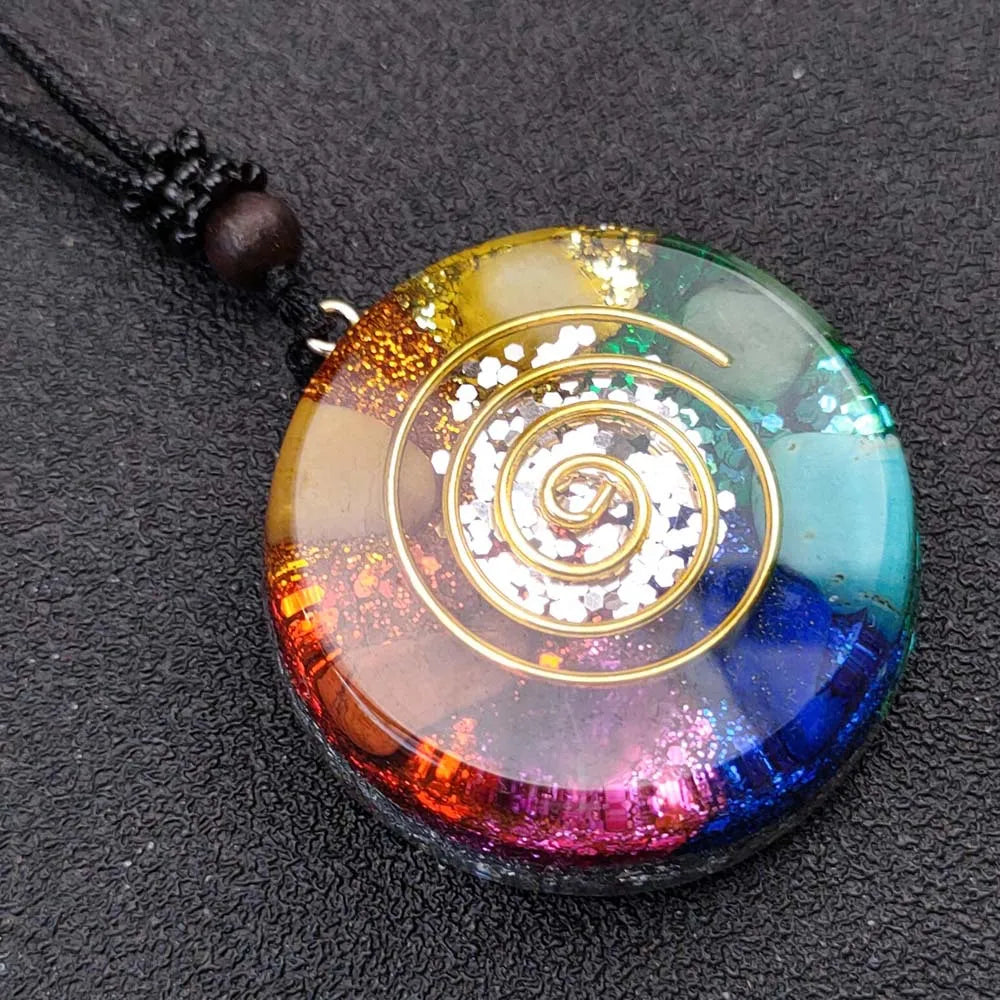 Pendentif Orgonite 7 Chakras – Équilibre, Énergie & Harmonie Vibratoire