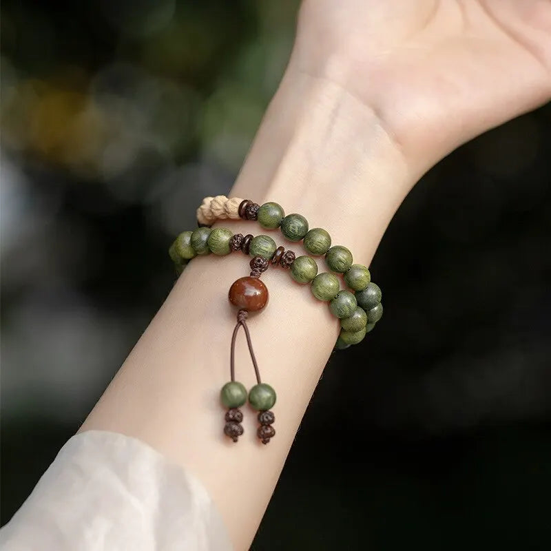Bracelet Mala en Bois de Santal Vert – Énergie & Ancrage Spirituel